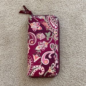 Vera Bradley Magenta Paisley Quilted Zip Wallet